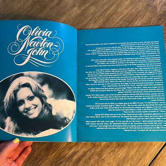 Olivia Newton John Songbook 1974 Piano/Vocal/Chords Rare Vtg. Excellent Cond. - Picture 3 of 16